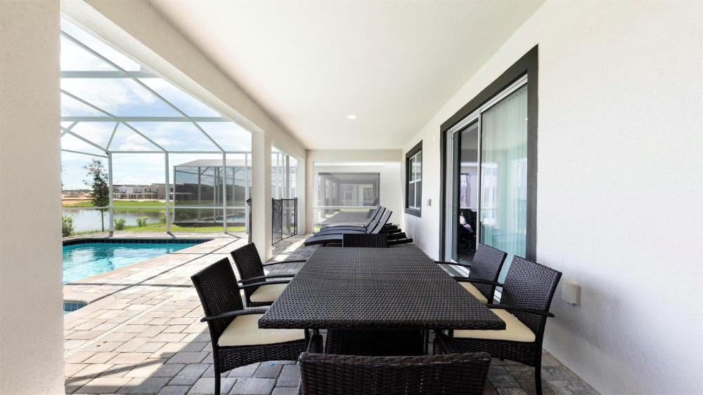 Elegant Retreat with Private Pool & Spa